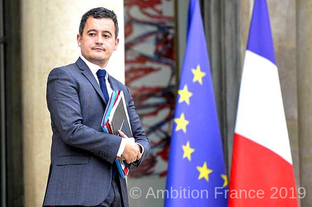 Gerald Darmanin, ministre de l'Action et des Comptes publics, dans son bureau à Bercy. (Nicolas Marques pour le JDD)