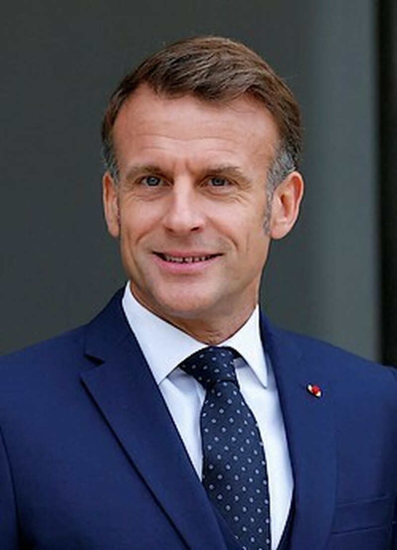 emmanuel Macron portrait