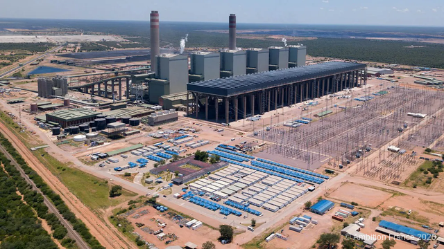 La centrale thermique au charbon de Medupi en Afrique du Sud, l'une des plus importantes d'Afrique. (fivepointsix/Shutterstock) centrale