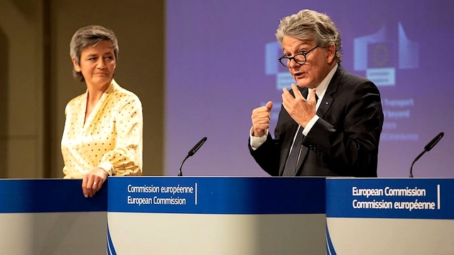 Margrethe Vestager et Thierry Breton vont présenter un «livre blanc» pour engager la réflexion et muscler la défense européenne face aux groupes étrangers dopés par des aides publiques. (CHINE NOUVELLE/SIPA)