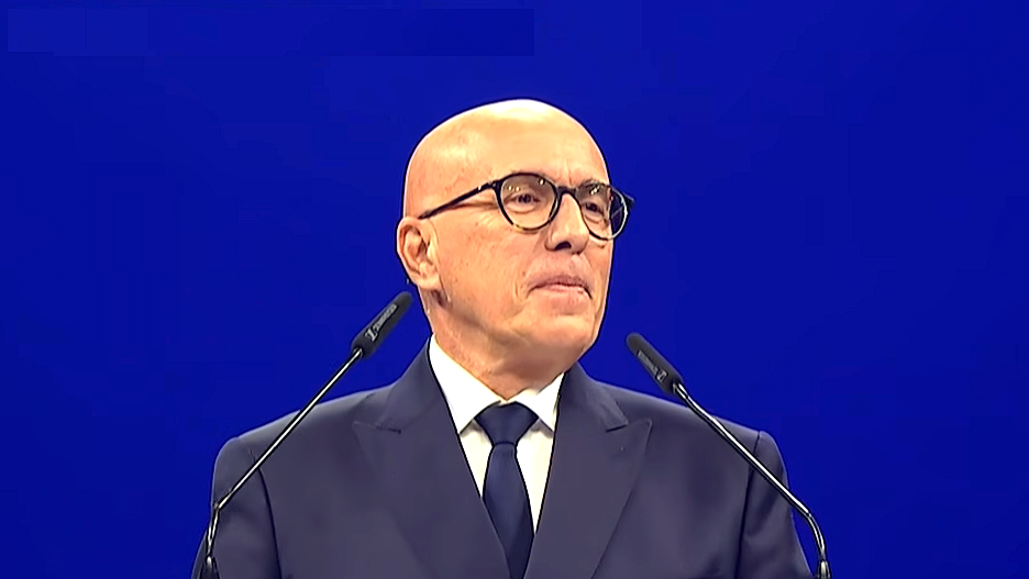 "J’appelle Les Républicains à nous rejoindre" : Le discours d’Éric Ciotti à Orléans 