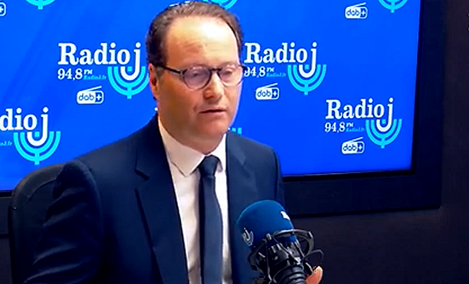 « Stop aux fake news : Rachida Dati est de droite, pas d’extrême droite. » - Sylvain Maillard