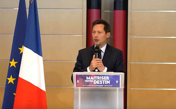 «La France doit être défendue au Parlement européen par des élus qui travaillent matin, midi et soir» François-Xavier Bellamy
